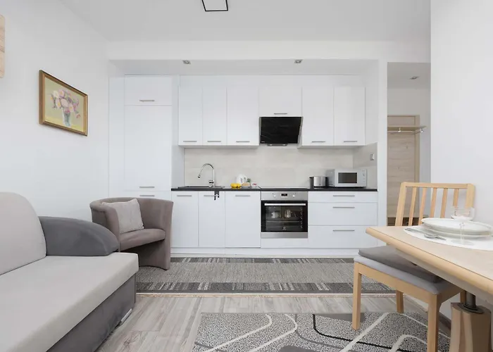 アパート Modern In With View And Fan By Renters